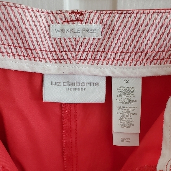 Liz Claiborne Liz Sport Women's Wrinkle Free Capri Pants - Size 12 in Pink - Picture 3 of 5